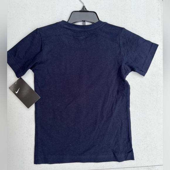 Nike Boys Navy Tshirt Size 7 - Picture 3 of 5